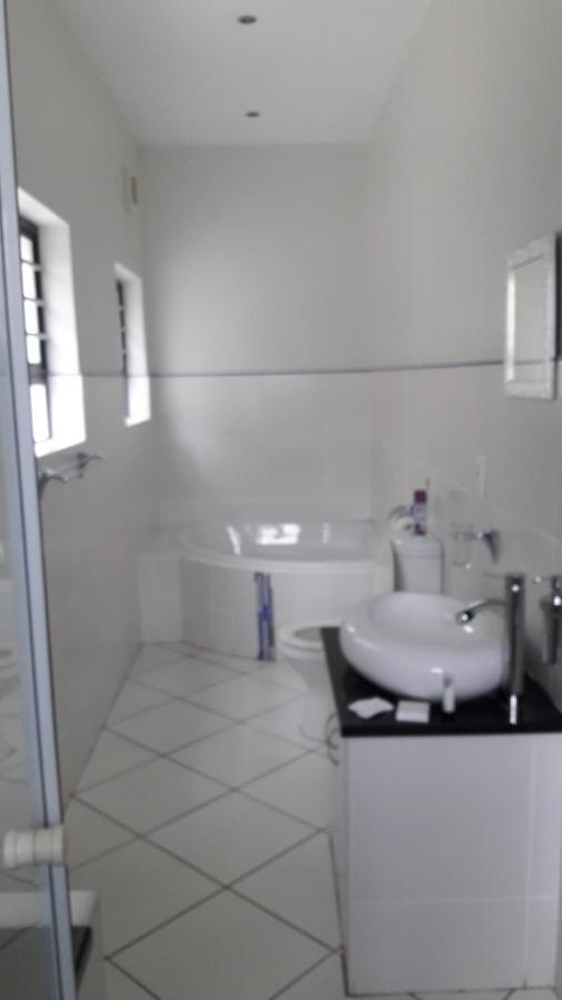 Ahoy Boutique Guest House Port Elizabeth Esterno foto