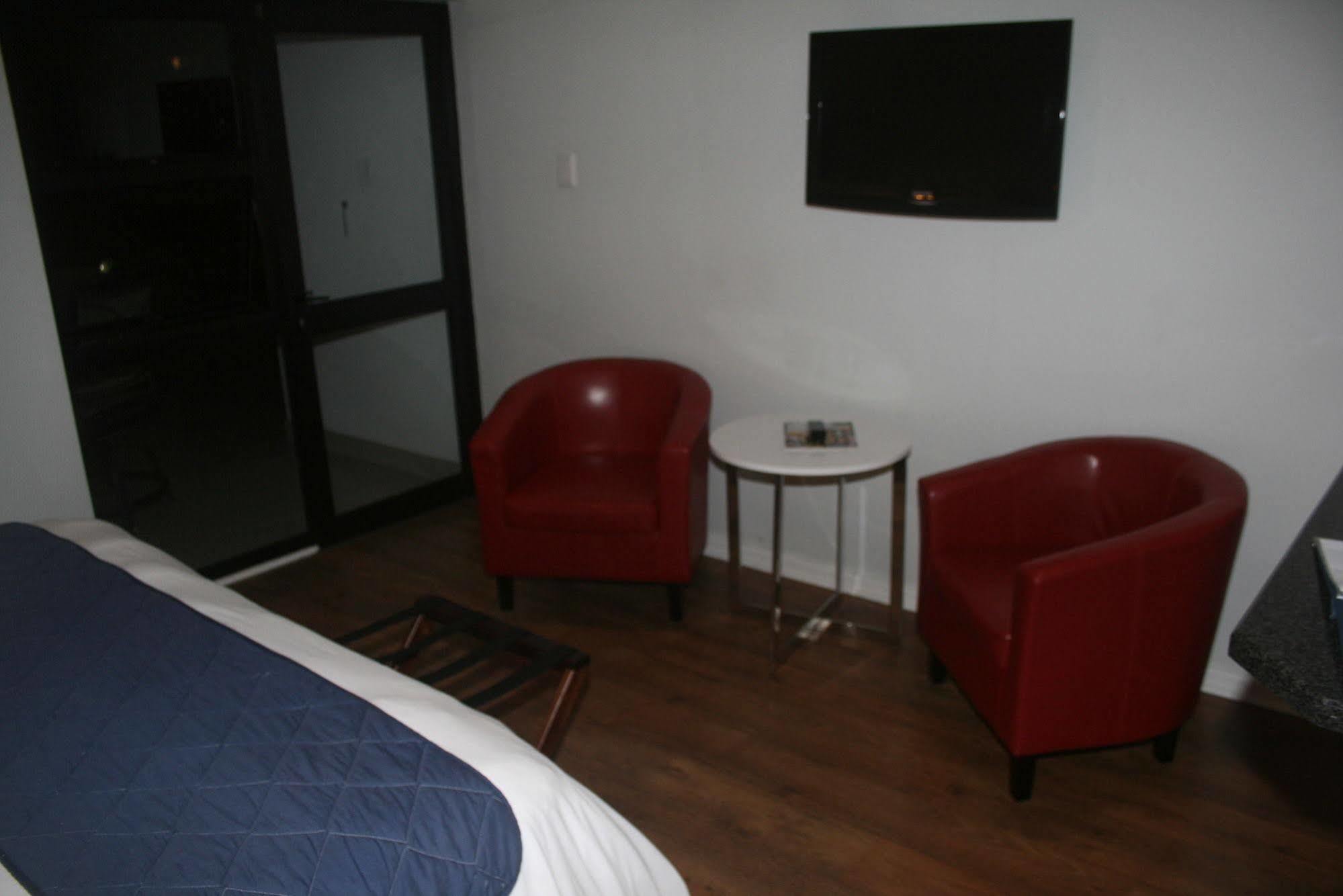 Ahoy Boutique Guest House Port Elizabeth Esterno foto