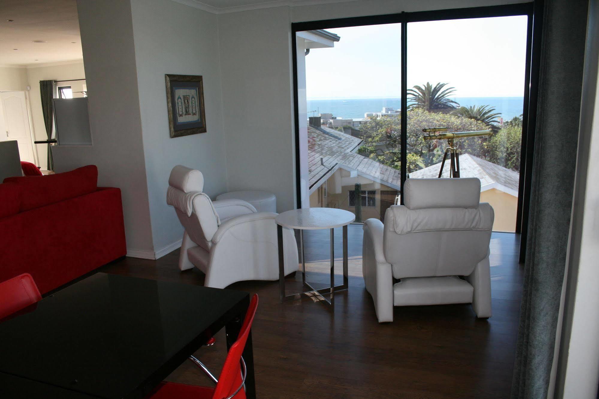 Ahoy Boutique Guest House Port Elizabeth Esterno foto